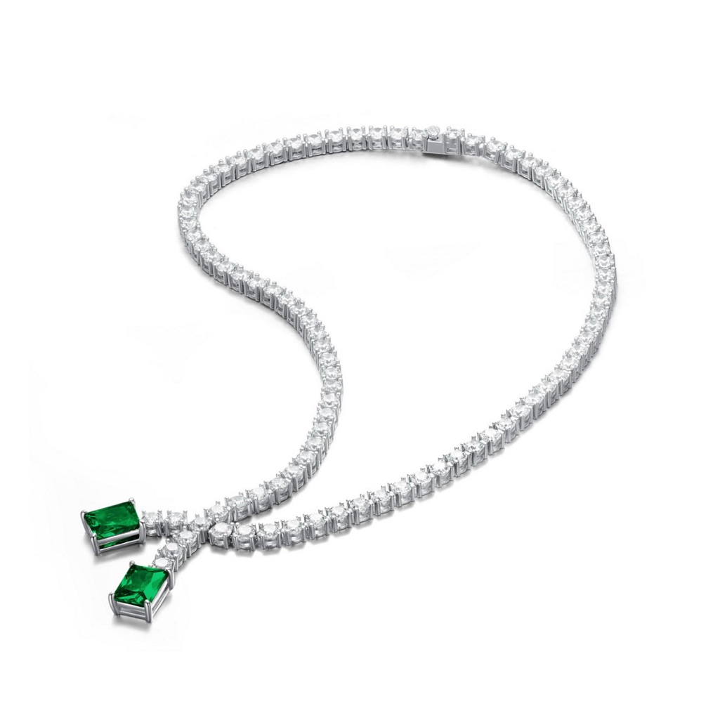 Elegant Silver And Green Necklace
